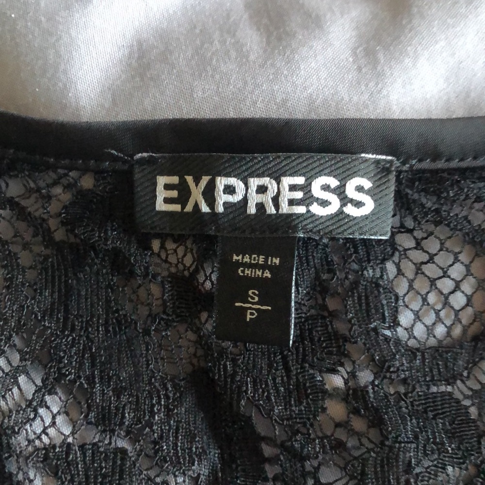 Express Top - Picture 3 of 3